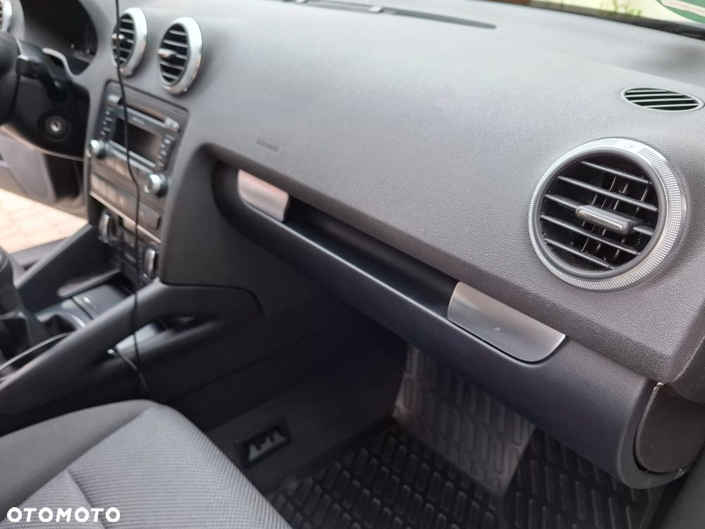 Audi A3 Sportback - 12