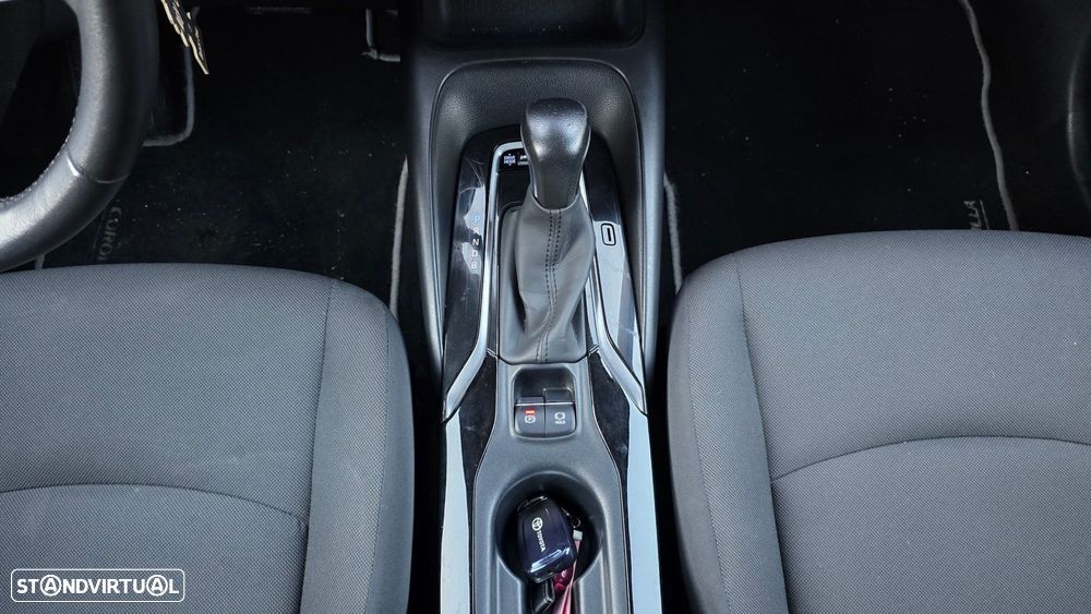 Toyota Corolla SD 1.8 Hybrid Comfort - 32