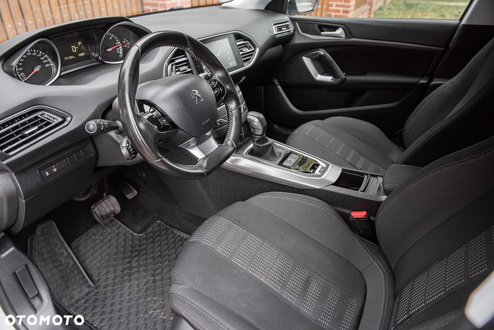 Peugeot 308 BlueHDi 150 Automatik Stop & Start Allure - 12