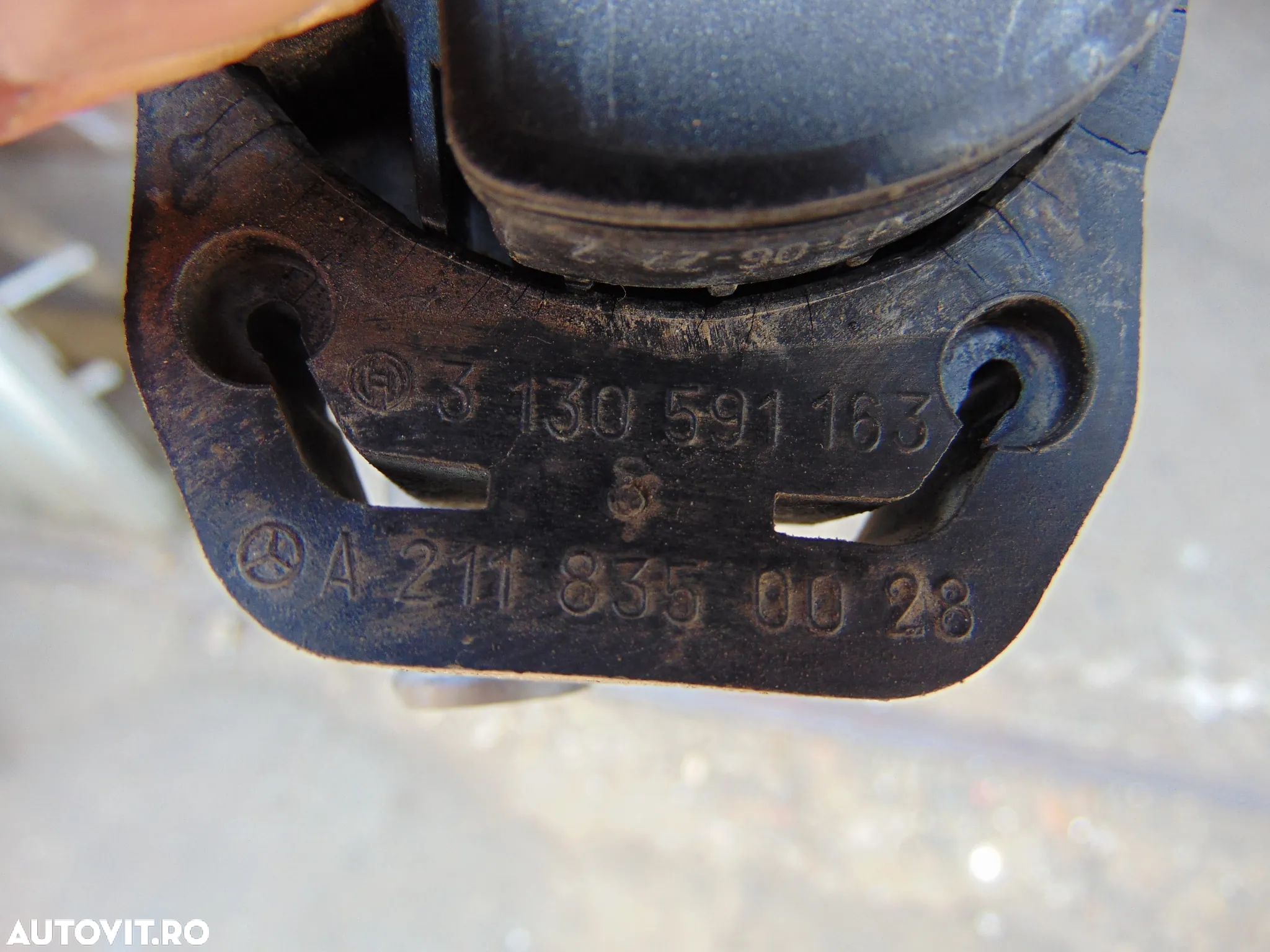 Pompa recirculare apa Mercedes cls w219 w211 w204 3.0 w212 cod a2118350028 w166 ml pompa apa - 1