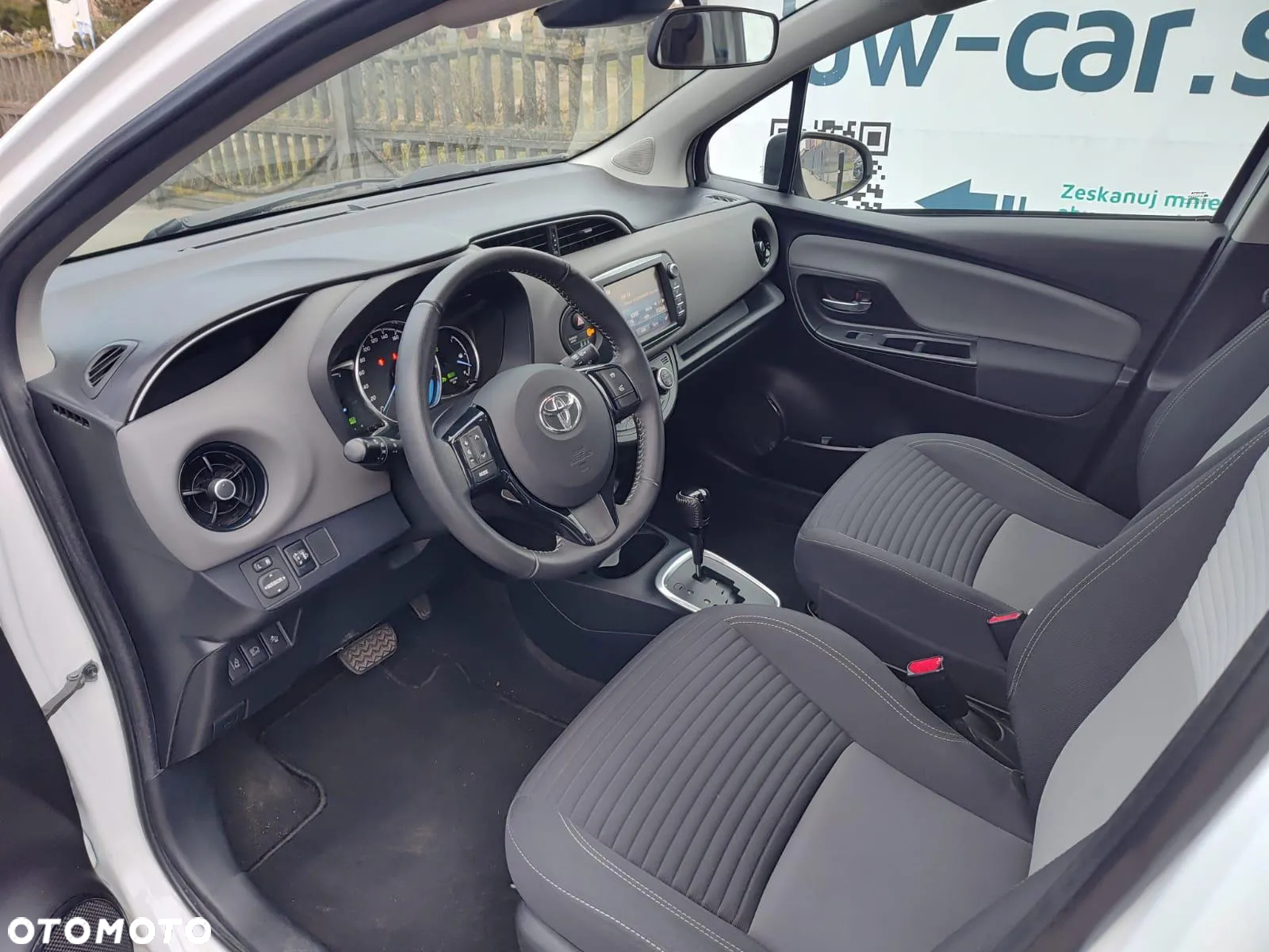 Toyota Yaris Hybrid 1.5 VVT-i Comfort - 12