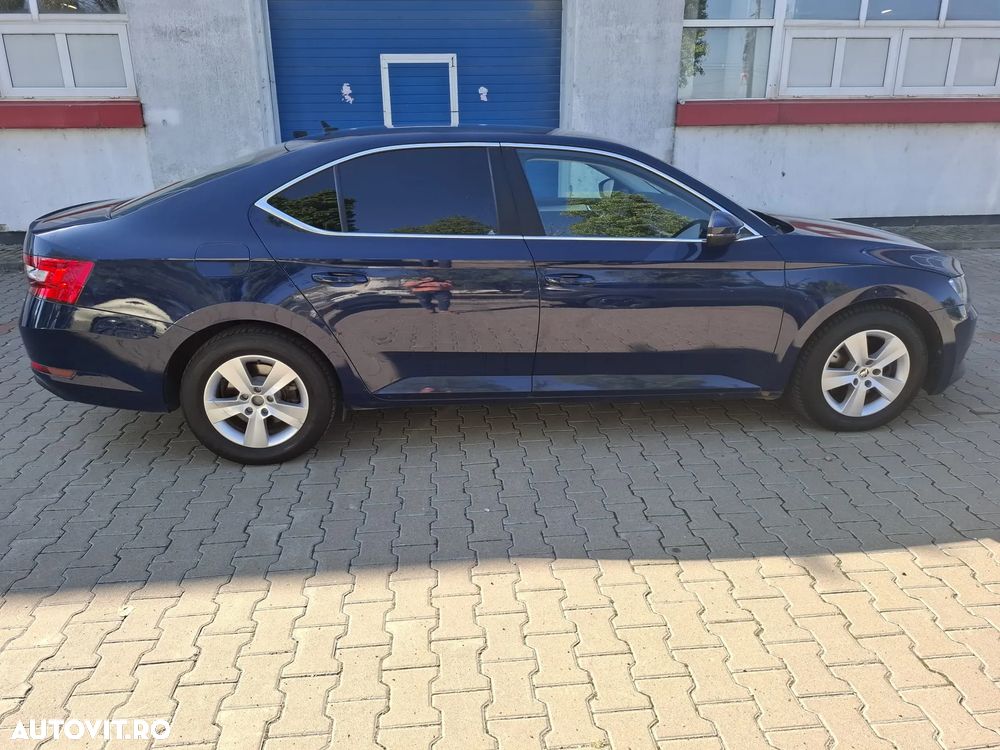 Skoda Superb 2016 photo 4