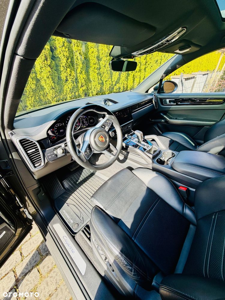 Porsche Cayenne E-Hybrid - 5