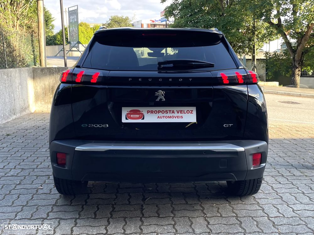 Peugeot e-2008 GT Pack - 8