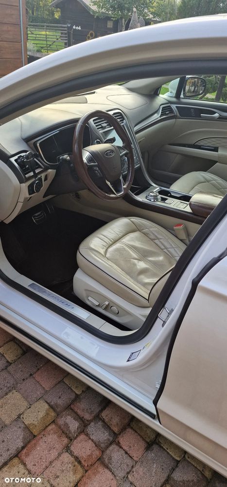 Ford Fusion 2.0 EcoBoost Titanium - 8