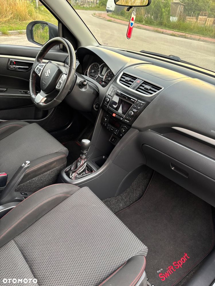 Suzuki Swift - 12