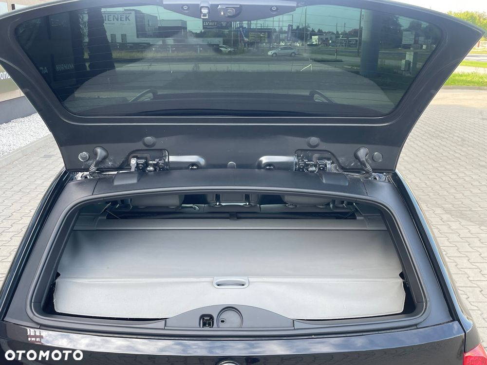 BMW Seria 3 - 25