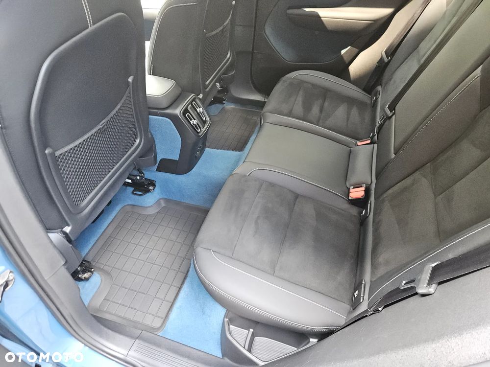 Volvo C40 Recharge Twin AWD Plus - 29