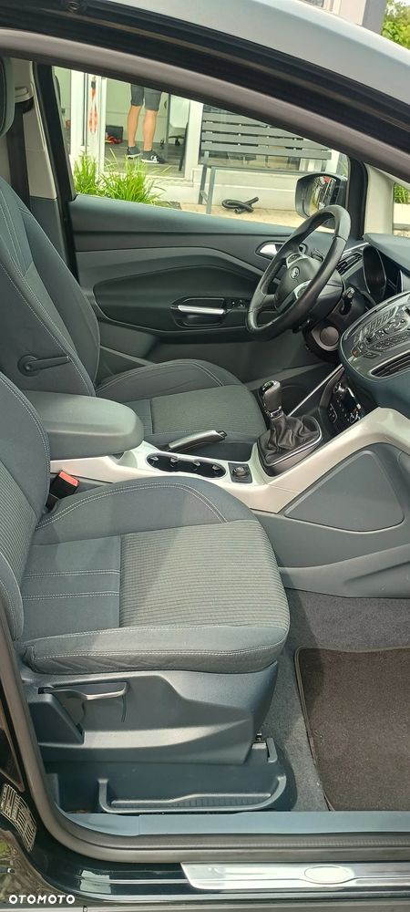 Ford C-MAX 1.6 Titanium - 23