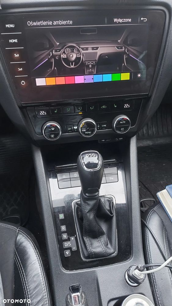 Skoda Octavia 1.6 TDI SCR Style DSG - 8