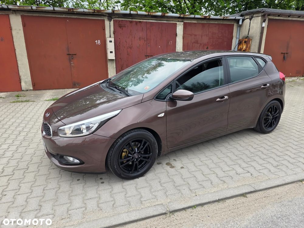 Kia Ceed 1.6 GDI L - 35