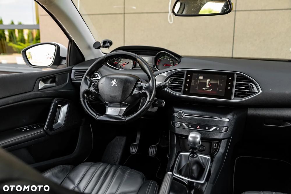Peugeot 308 PureTech 130 Stop & Start Winter Edition - 23