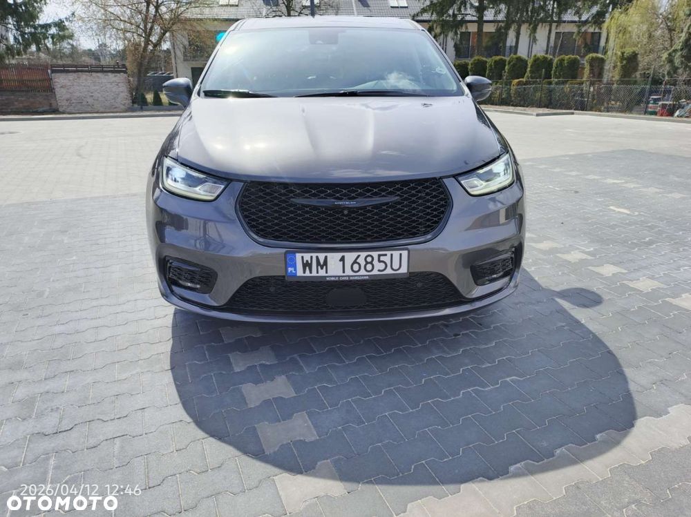 Chrysler Pacifica - 23