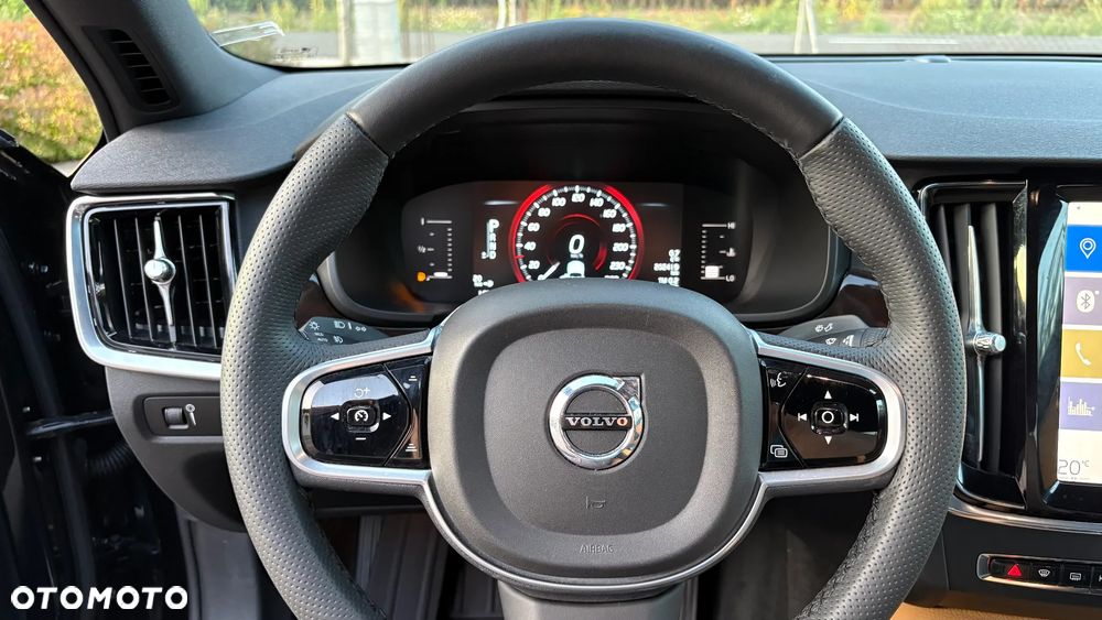 Volvo S90 D4 Momentum - 19