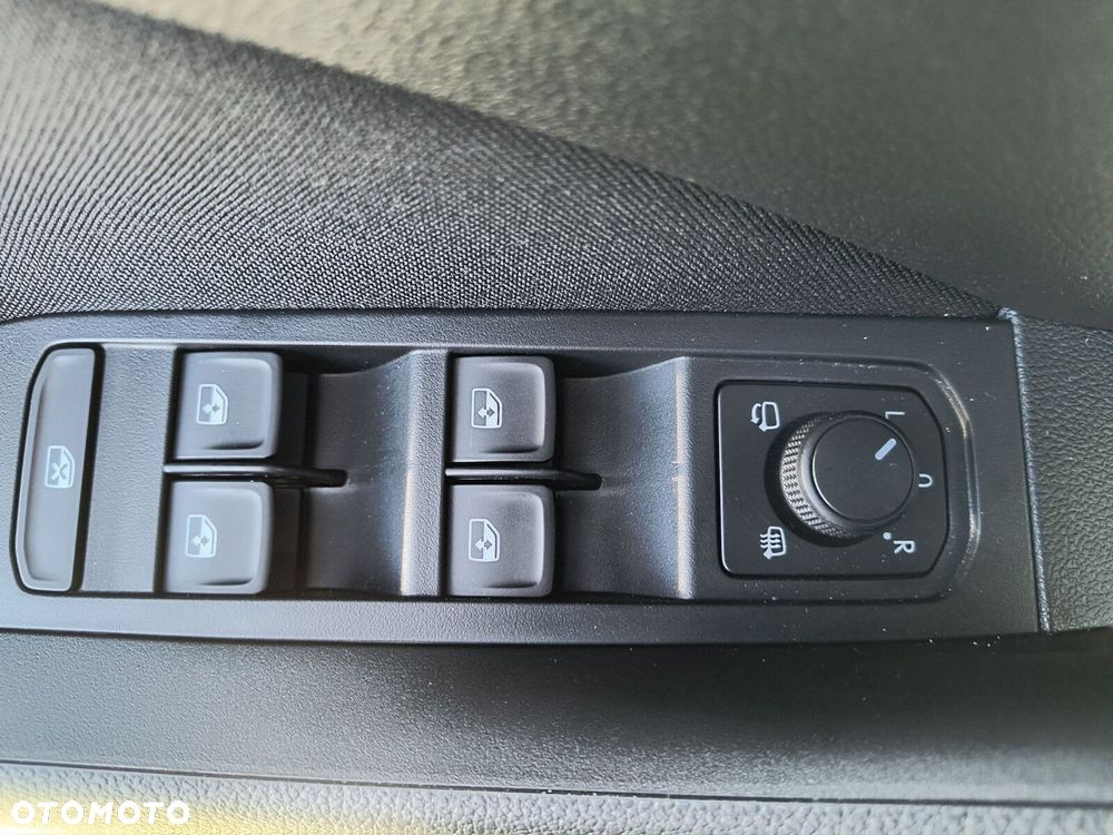 Skoda Kamiq 1.0 TSI Drive DSG - 22