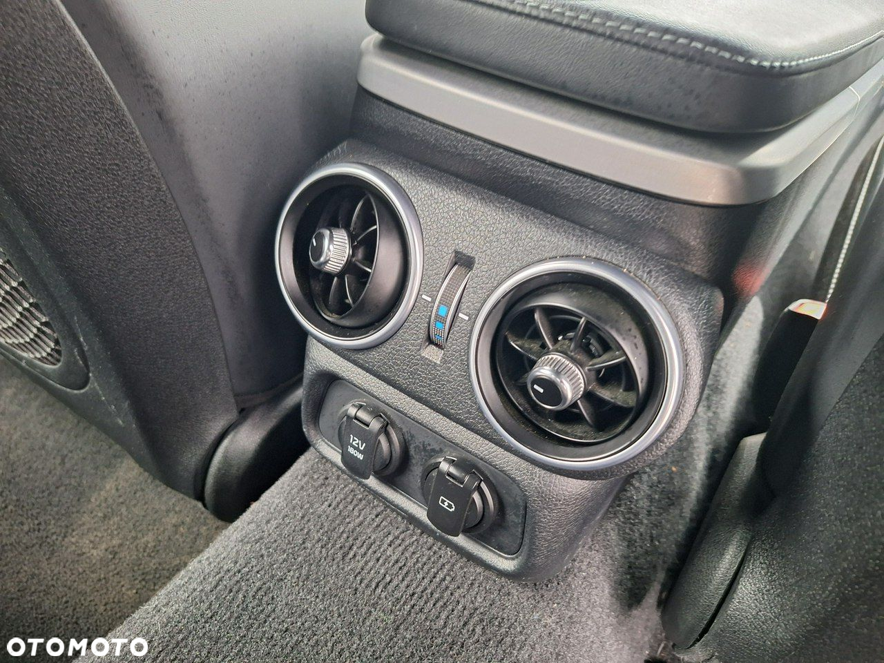 Kia Stinger - 21