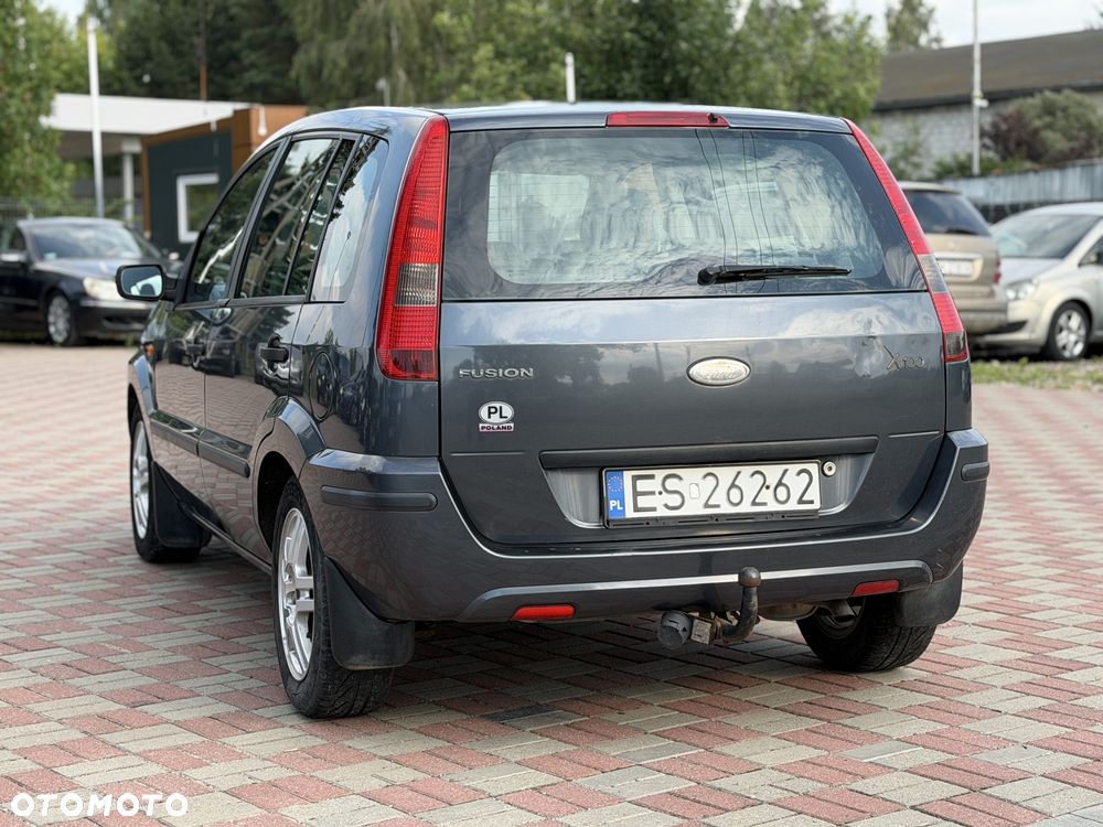 Ford Fusion - 4