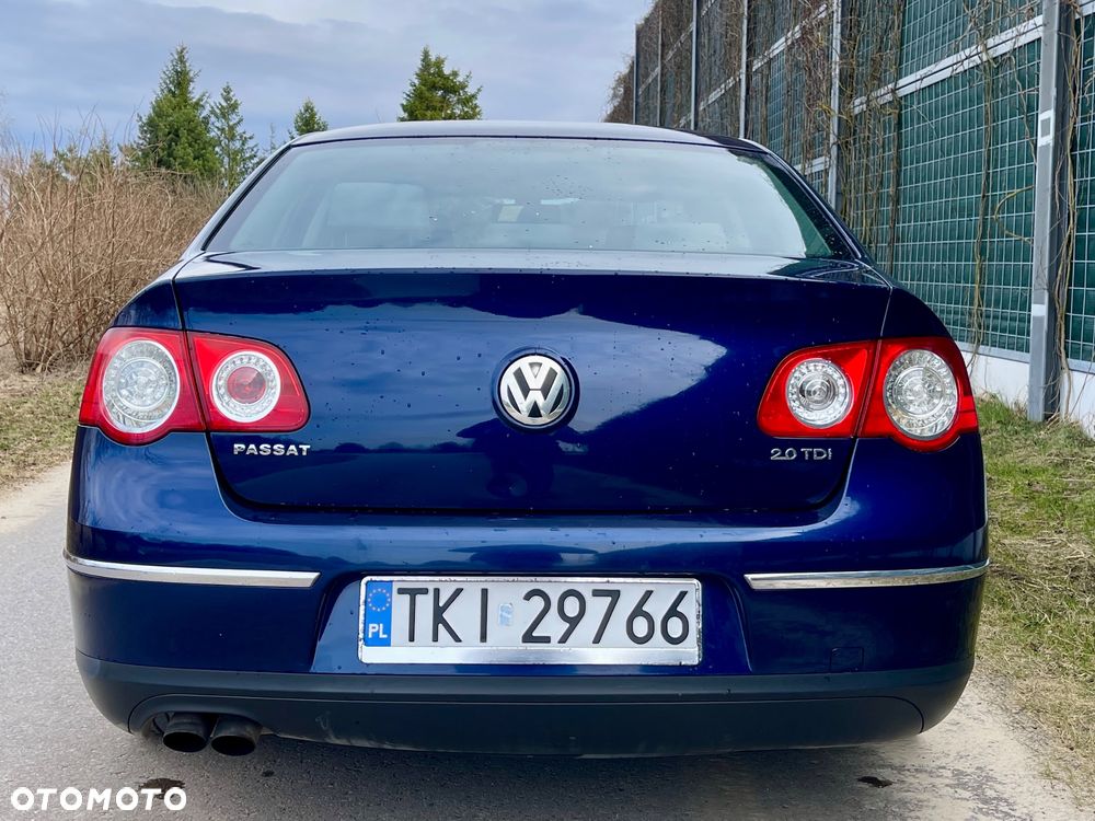 Volkswagen Passat 2.0 TDI Comfortline - 6