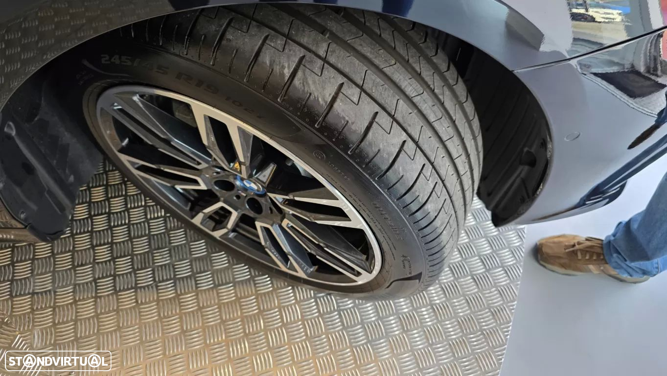 BMW 530 e Pack Desportivo M Pro - 34