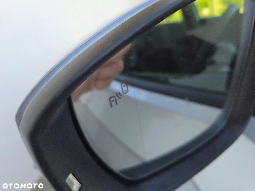 Volkswagen T-Cross - 12