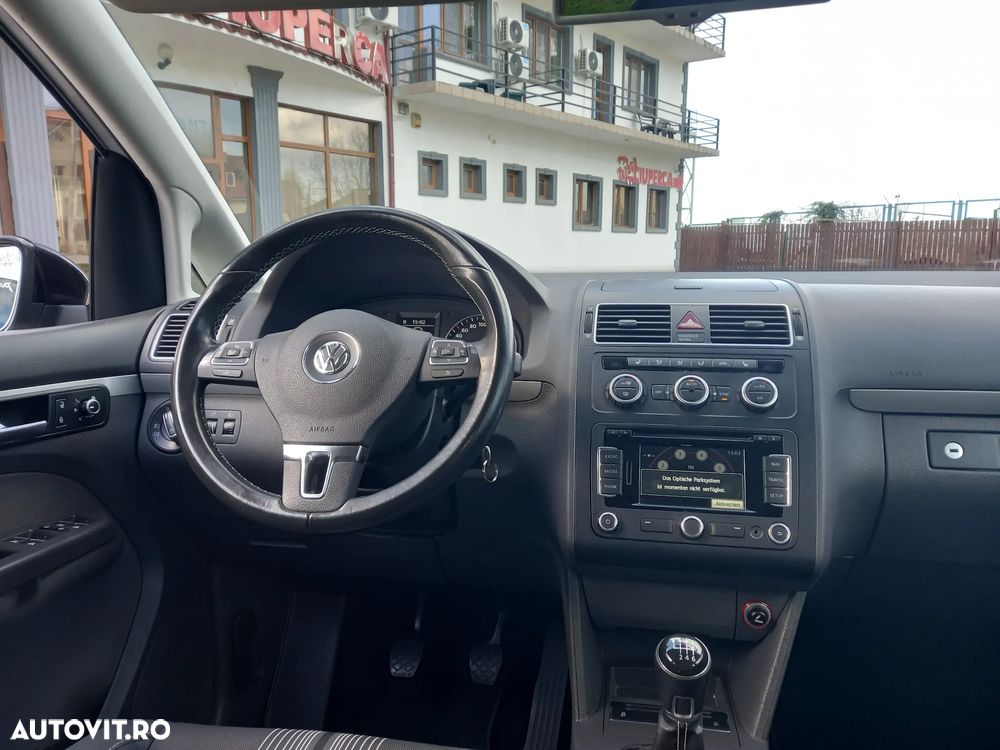Volkswagen Touran 1.6 TDI DPF BlueMotion Technology MATCH - 5