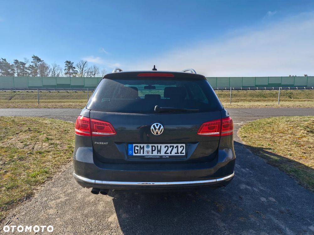 Volkswagen Passat Variant 2.0 TDI DSG BlueMotion Technology Business Edition - 2