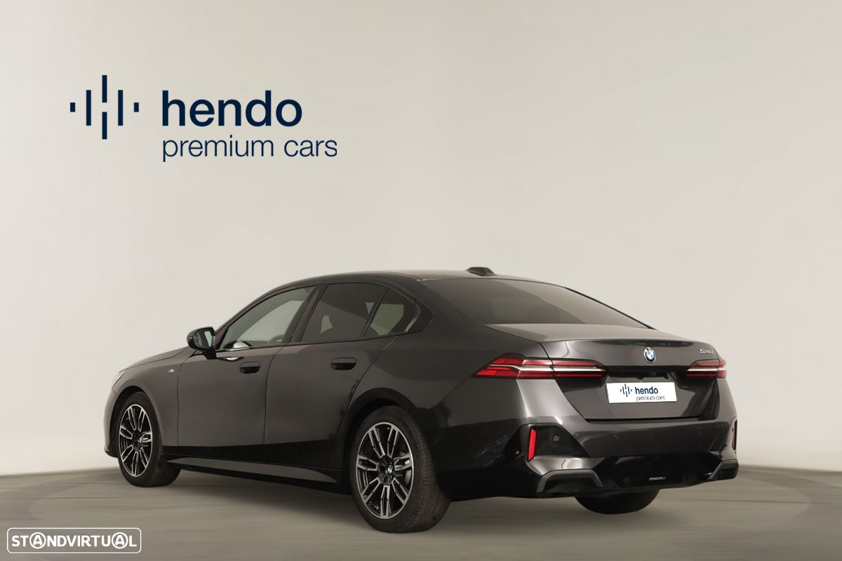 BMW 520 d Pack Desportivo M - 7