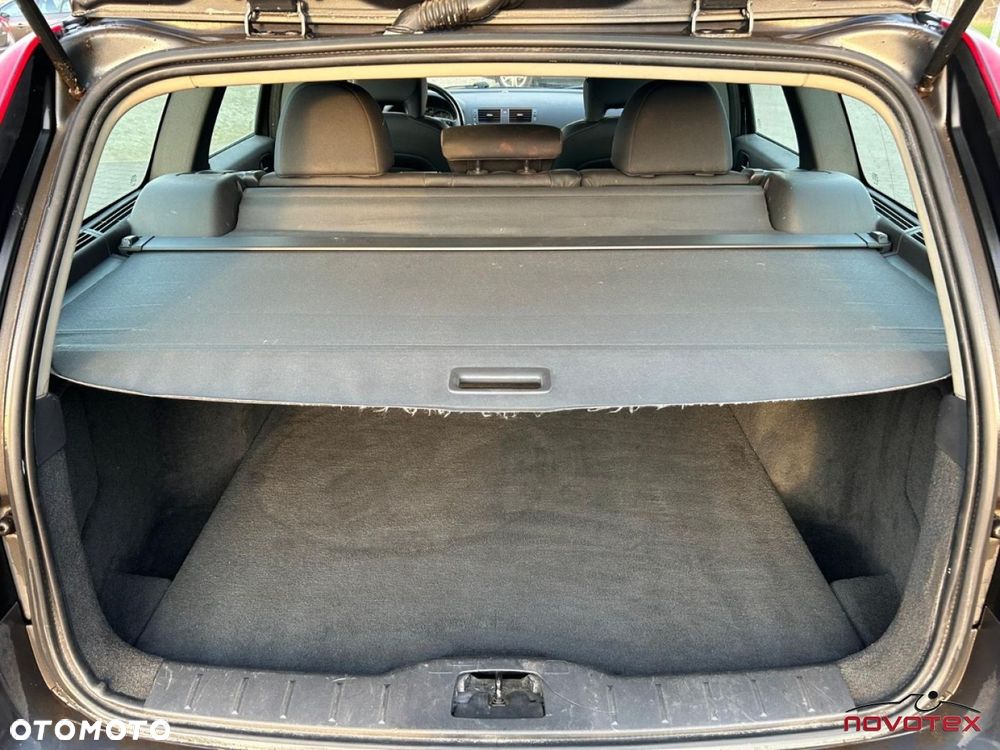 Volvo V50 D2 Momentum Start-Stop - 20