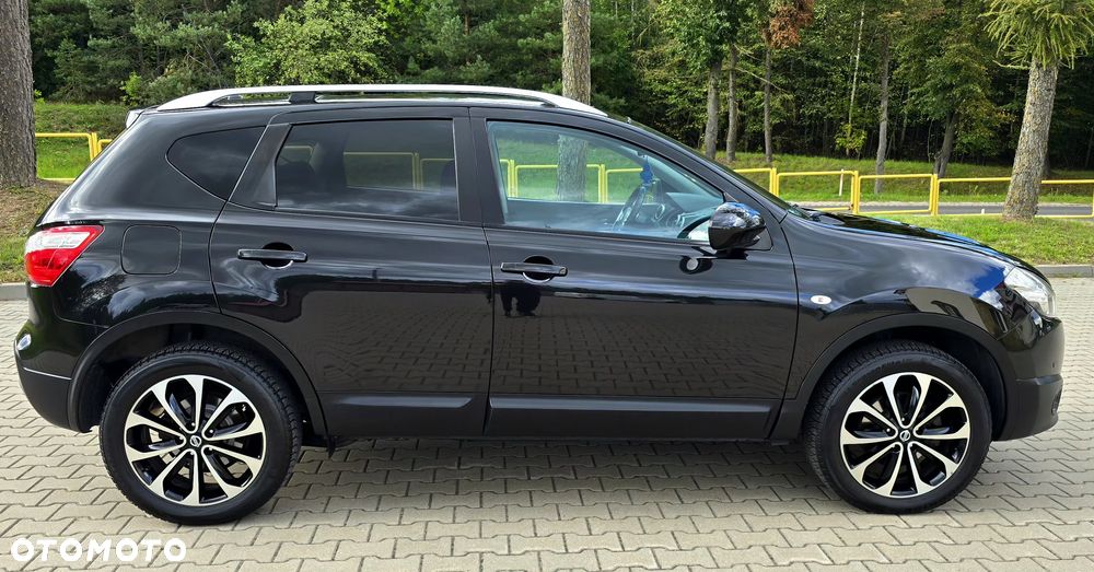 Nissan Qashqai 2.0 4x4 Tekna CVT - 4