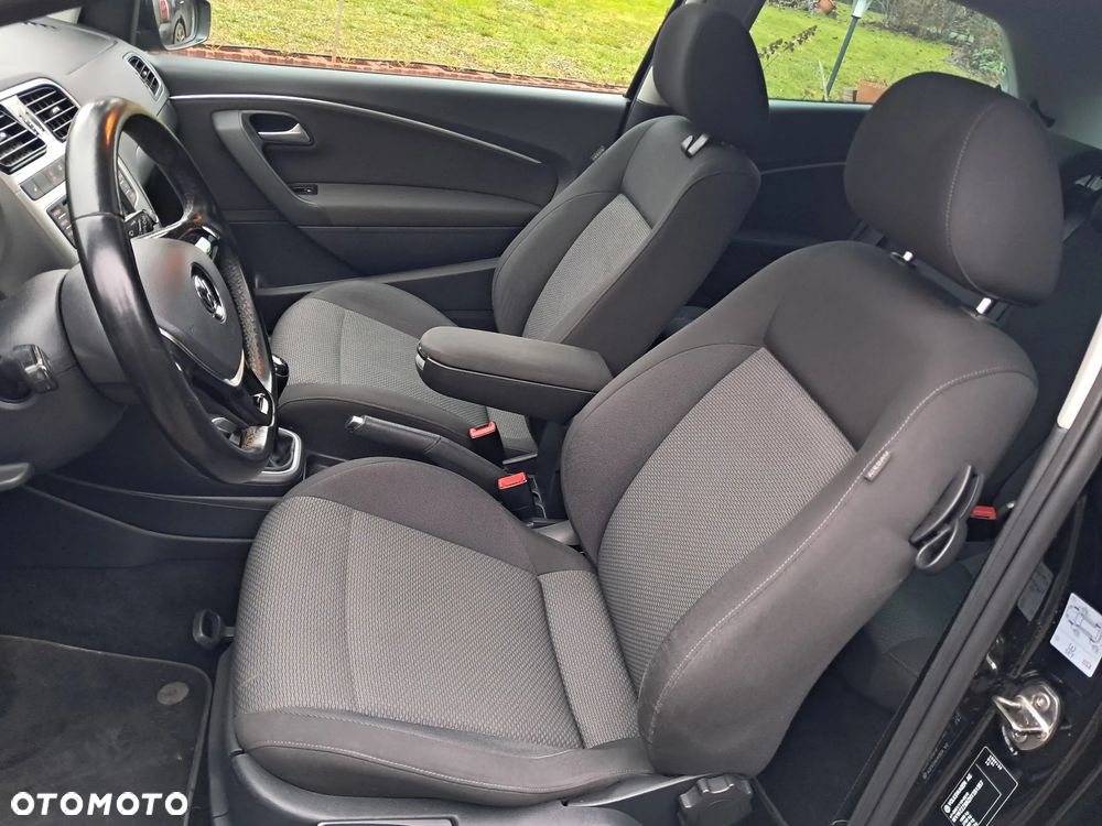 Volkswagen Polo 1.2 TSI Blue Motion Technology beats - 5