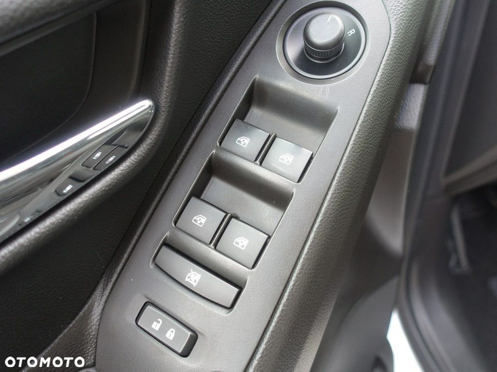 Chevrolet Trax 1.7TD LS - 23