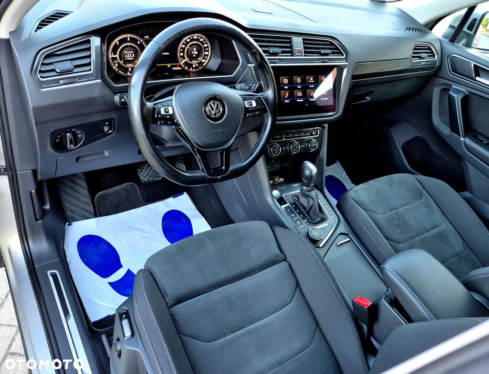 Volkswagen Tiguan 2.0 TDI SCR 4MOTION DSG Highline - 22