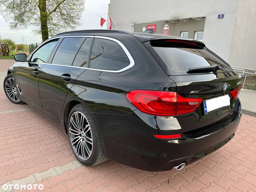 BMW Seria 5 520d xDrive - 8