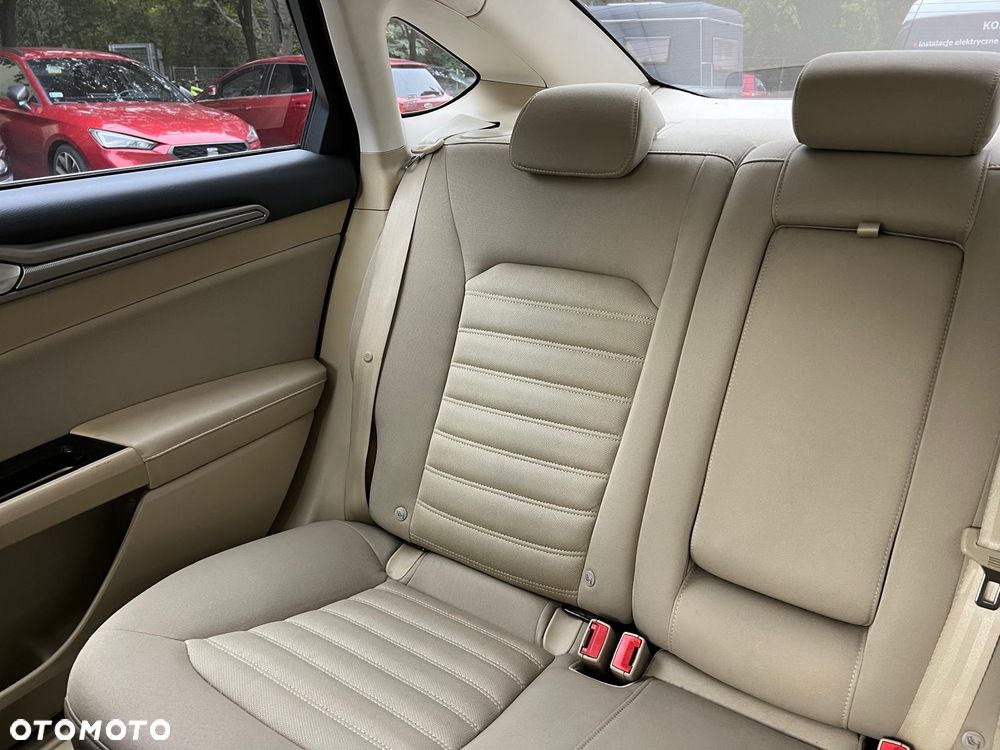 Ford Mondeo - 24