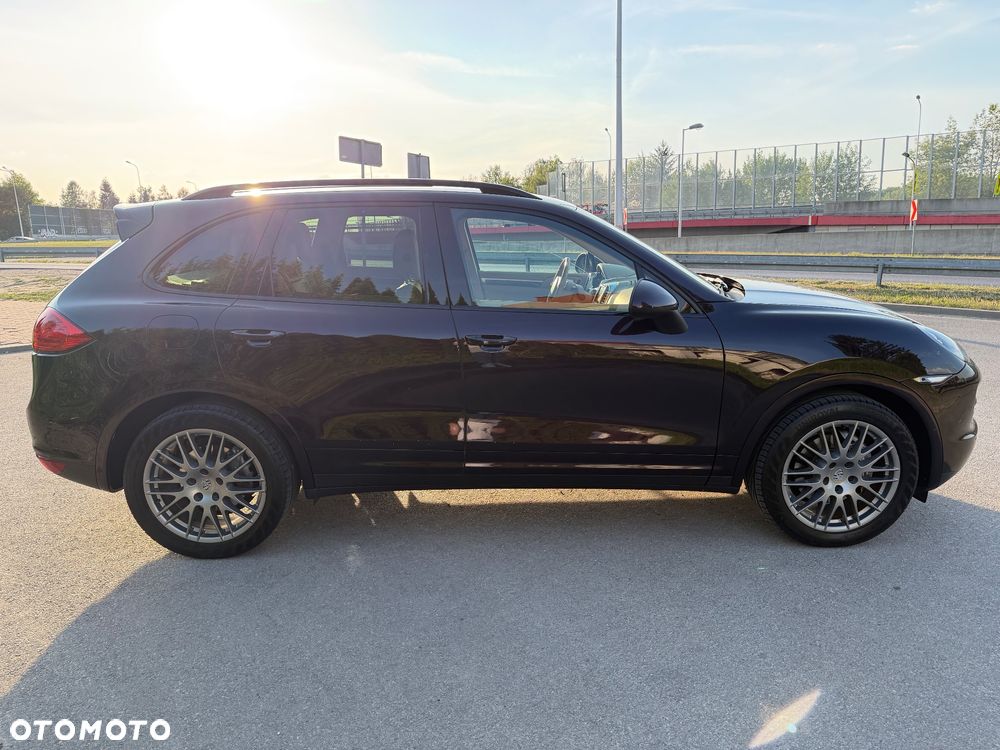Porsche Cayenne - 8