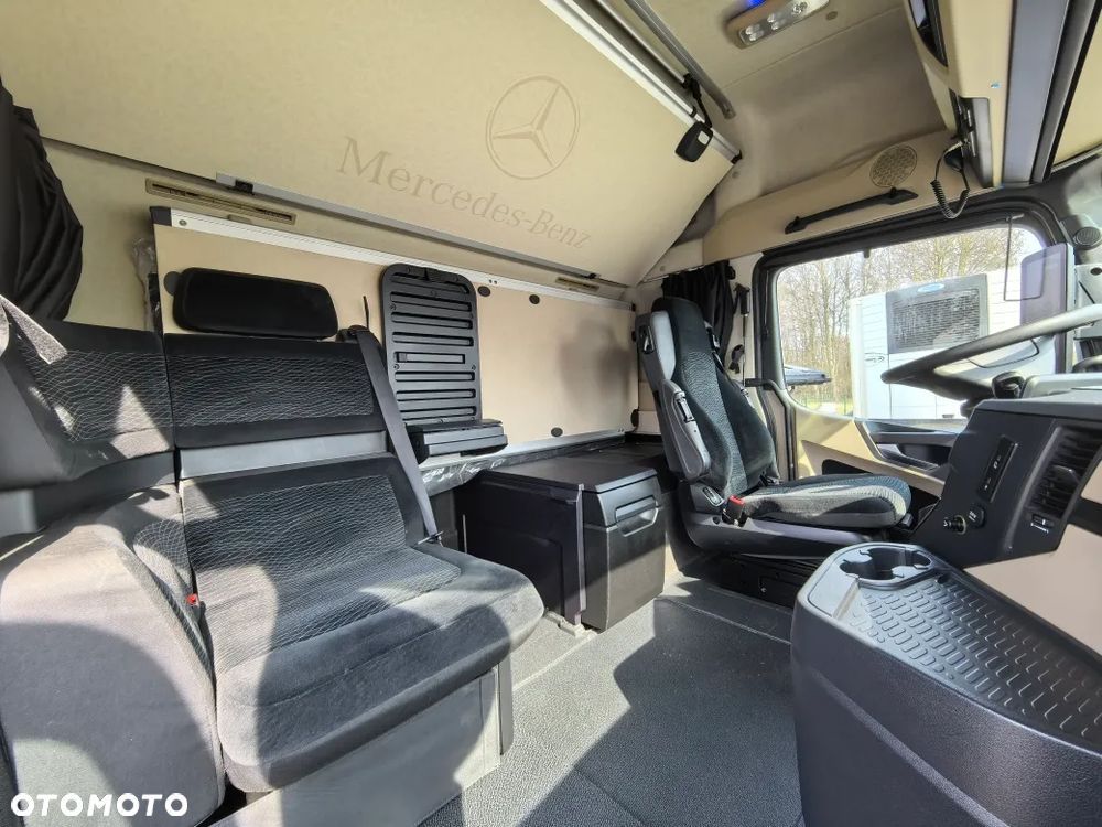 Mercedes-Benz // Actros 1848 LS // SALONKA // 2 zbiorniki // Klima postojowa // - 32