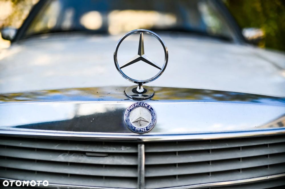 Mercedes-Benz W123 - 2