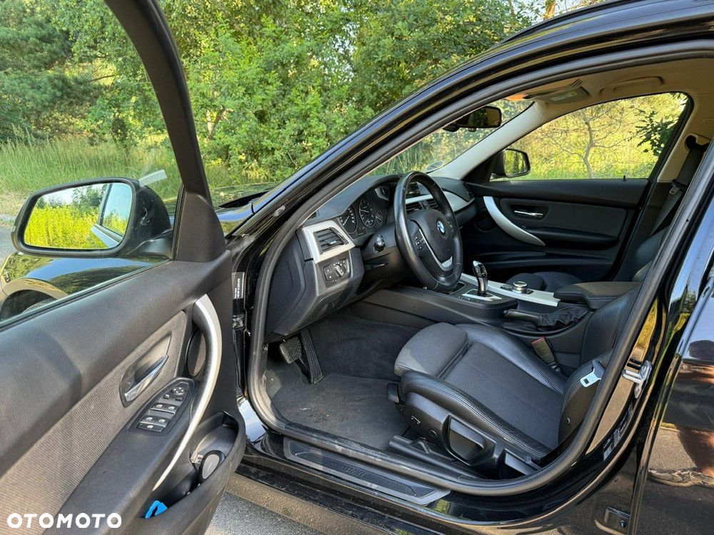 BMW Seria 3 318d Sport Line Shadow - 9