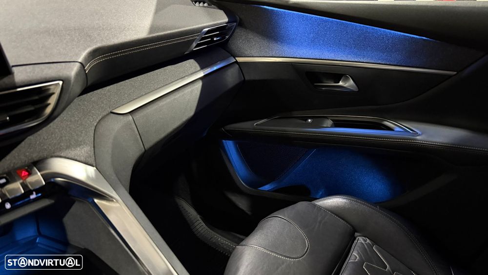 Peugeot 5008 1.5 BlueHDi GT Line J19 EAT8 - 26