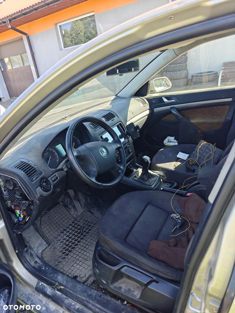 Skoda Octavia 2.0 TDI Ambiente - 3