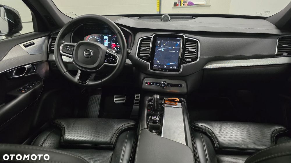 Volvo XC 90 B5 D AWD Plus Dark - 21