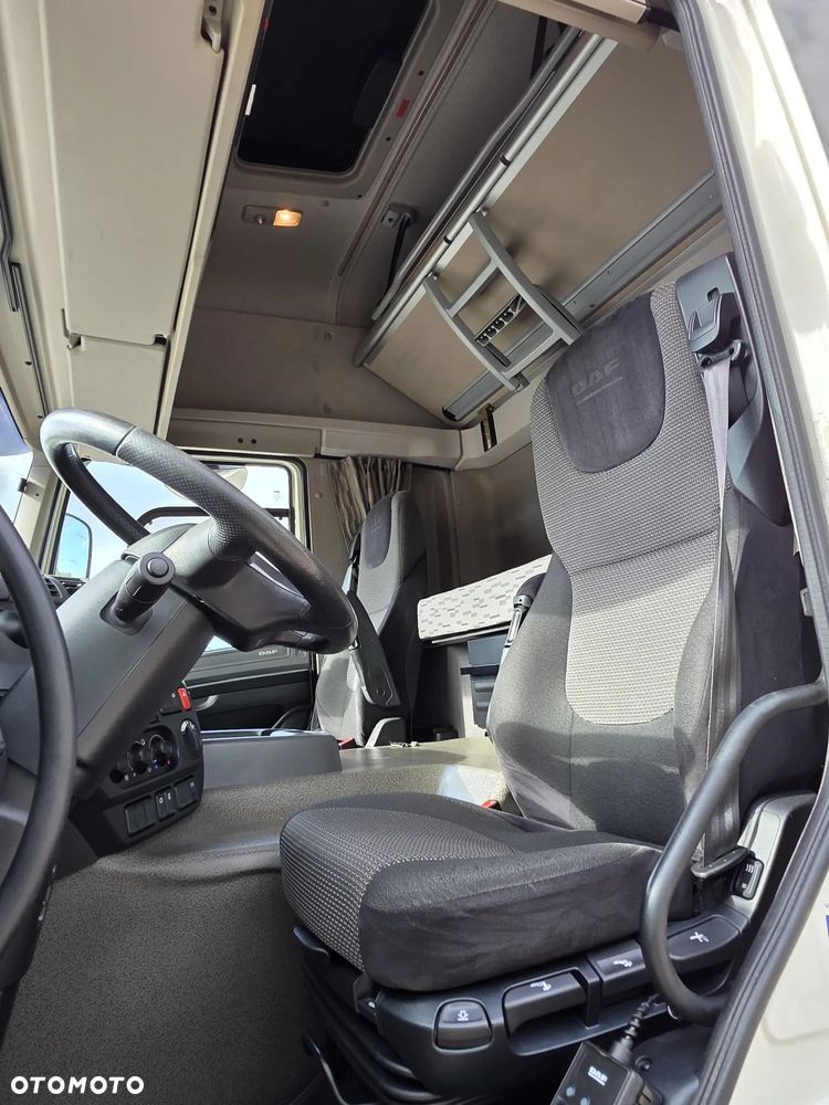 DAF CF 330 / 10.2017 / KONTENER MEBLOWY / IZOTERMA / WINDA / 18 PALET / E6 / NISKI PRZEBIEG / Z NIEMIEC / JAK NOWY / DUŻY SILNIK  10 837cm3// - 18