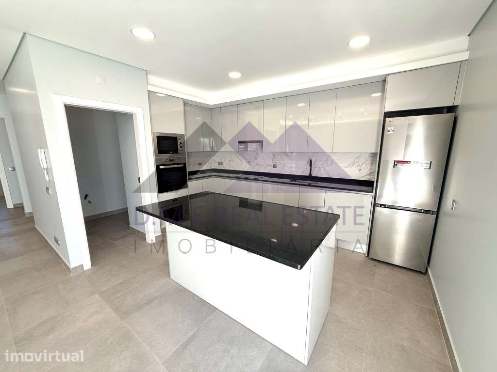 Moradia Moderna T6 em Castro Marim - Conforto, Espaço e Qualidade d... - Grande imagem: 3/43