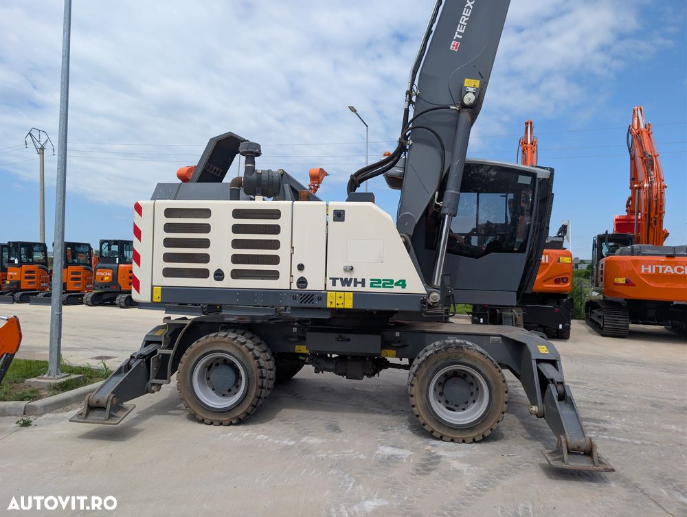 Fuchs TEREX FUCHS, GRAIFER, 2023, 3.944h, brate LUNGI la 12m, cabina liftabila, cale fata si spate, motor Deutz 154CP, produs in Germania, camera spate, Masa operationala 25,7t, Aer cond, anv pline, posibilitate leasing 4 ani-PROMOTIE 179.900 EUR+Tva - 6