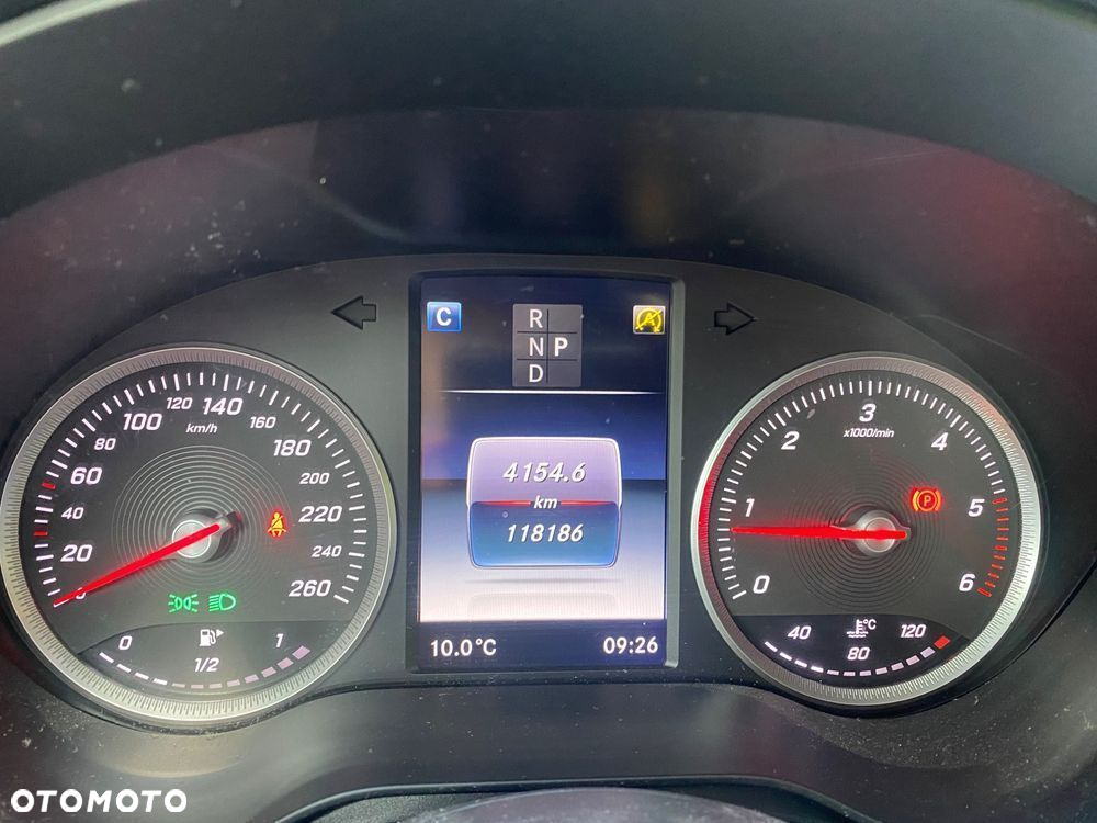 Mercedes-Benz GLC 220 d 4-Matic - 32