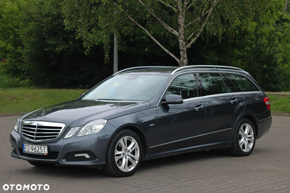 Mercedes-Benz Klasa E 250 CGI BlueEffICIENCY Avantgarde - 1