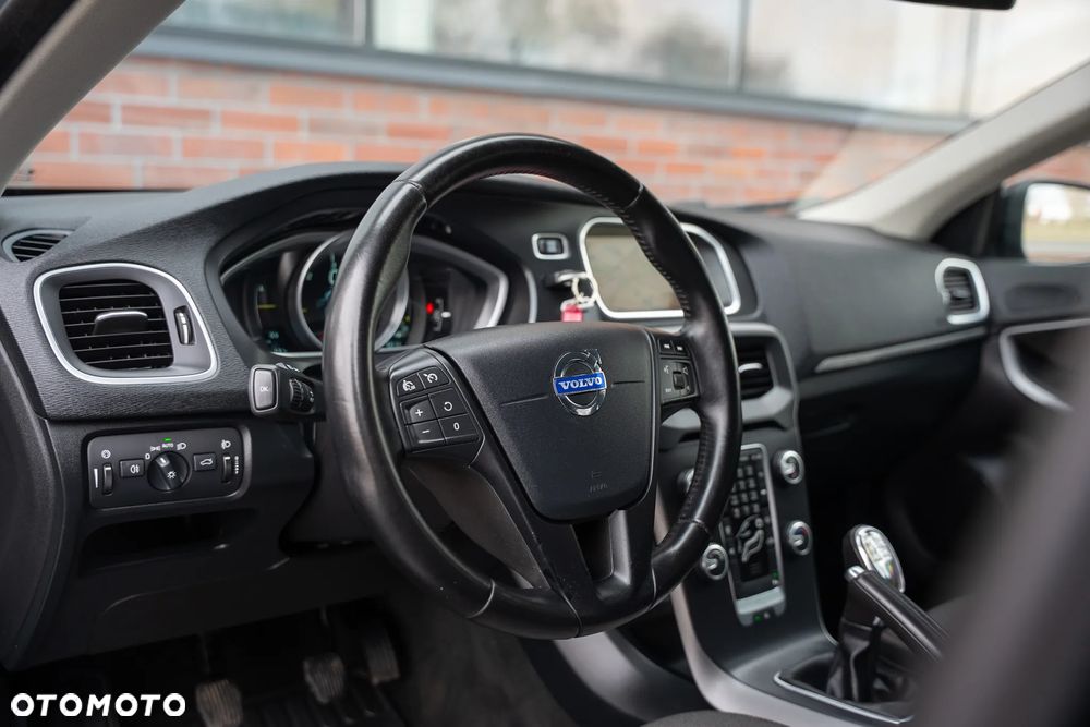 Volvo V40 Cross Country D3 Momentum - 22