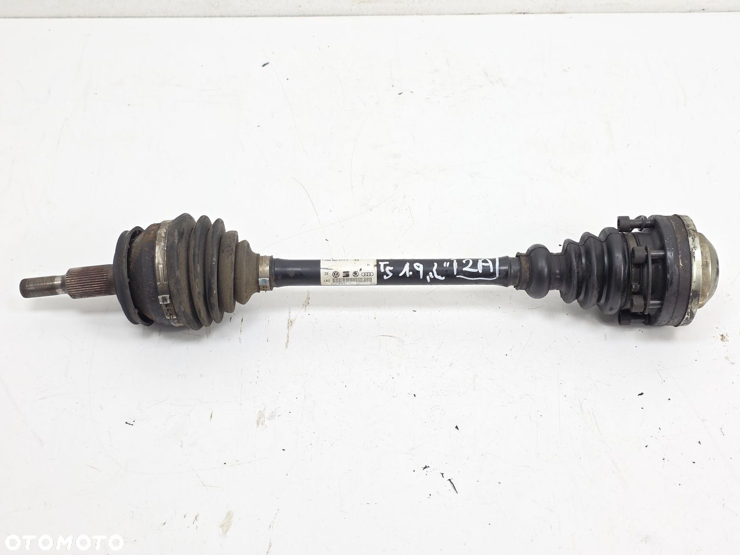 VW T5 1.9 TDI PÓŁOŚ LEWA LEWY PRZEGUB 2A - 1