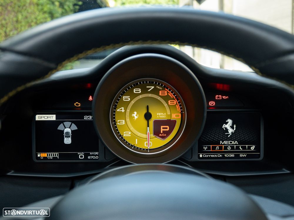 Ferrari 488 GTB Spider - 51