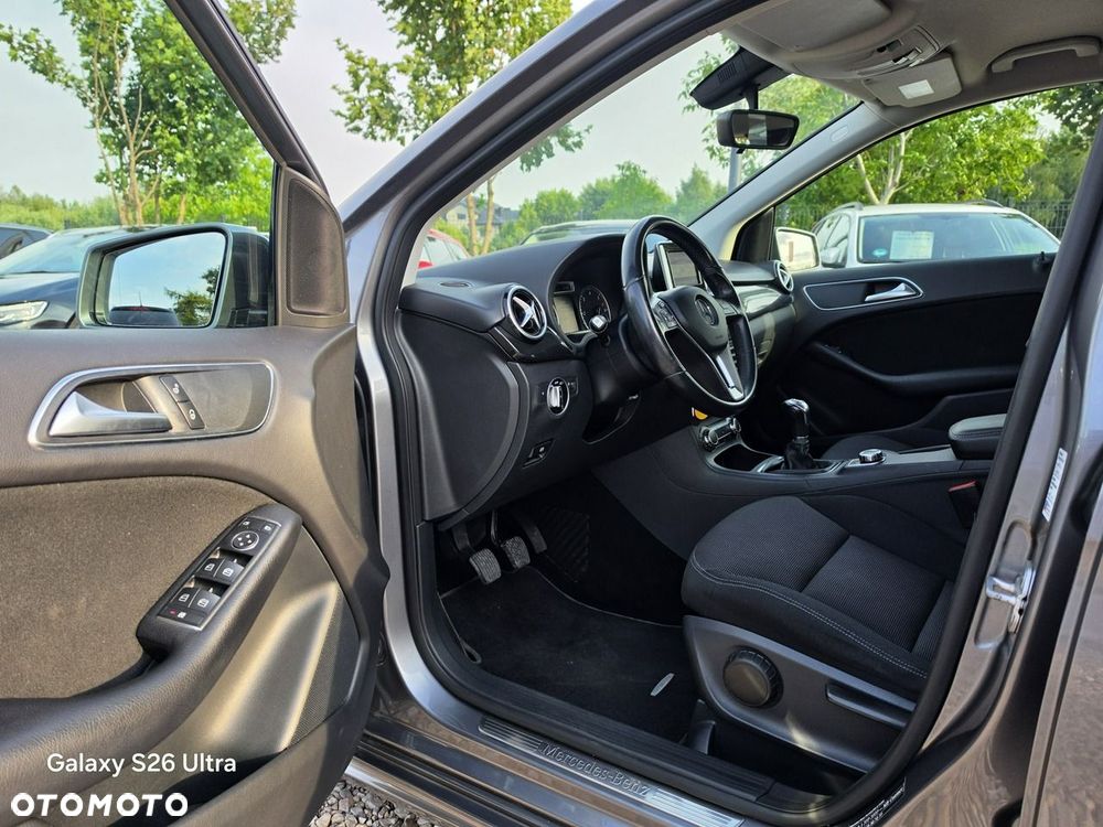 Mercedes-Benz Klasa B 180 CDI (BlueEFFICIENCY) - 25